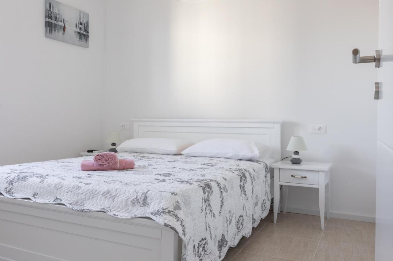 Apartment Oseka Makarska Zewnętrze zdjęcie
